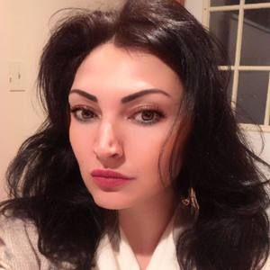 Meet your Posher, Effie